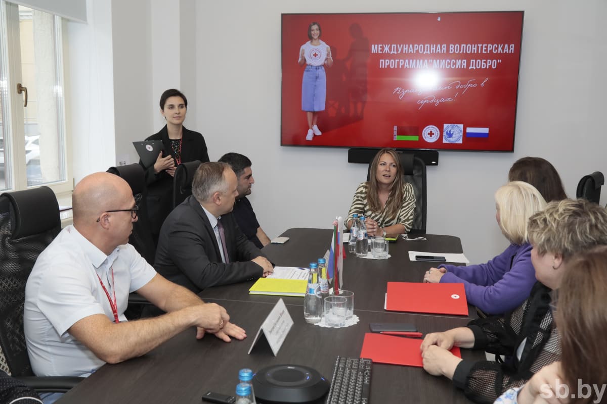 Российские психологи и соцработники проведут для молодежи и детей с инвалидность тренинги и мастер-классы