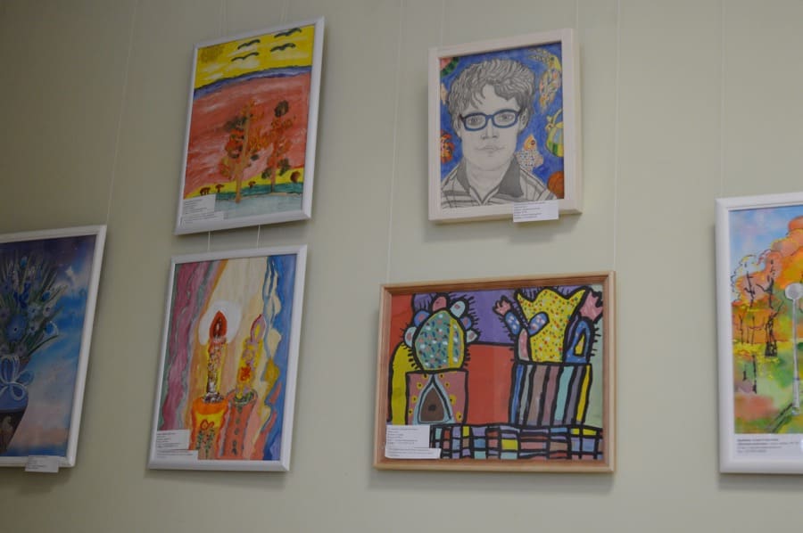 В Витебске открылась выставка творческих работ людей с инвалидностью «Радуга»